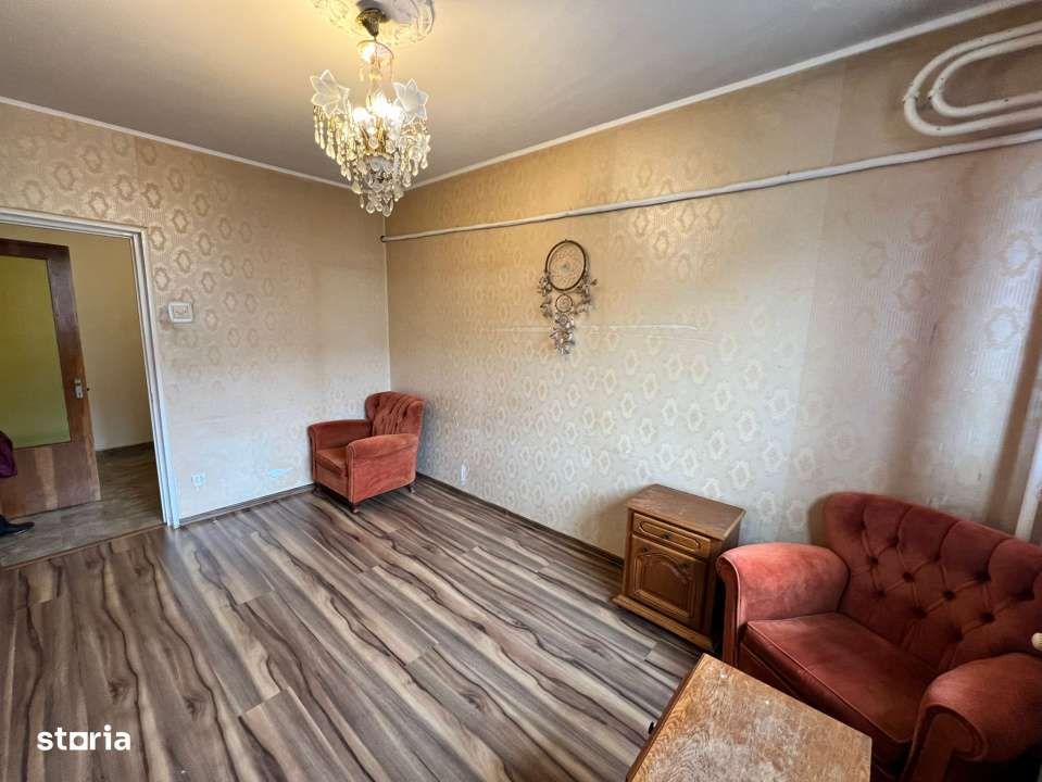 Bucur Obor- metrou la 1 min, 2 camere decomandat,-7