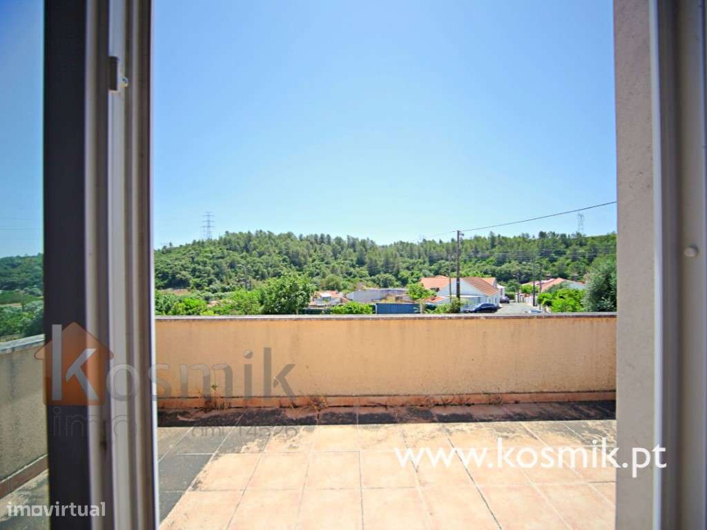 Moradia bifamiliar de Luxo para recuperar V5 + V5 :: Bucelas - Lour...-29