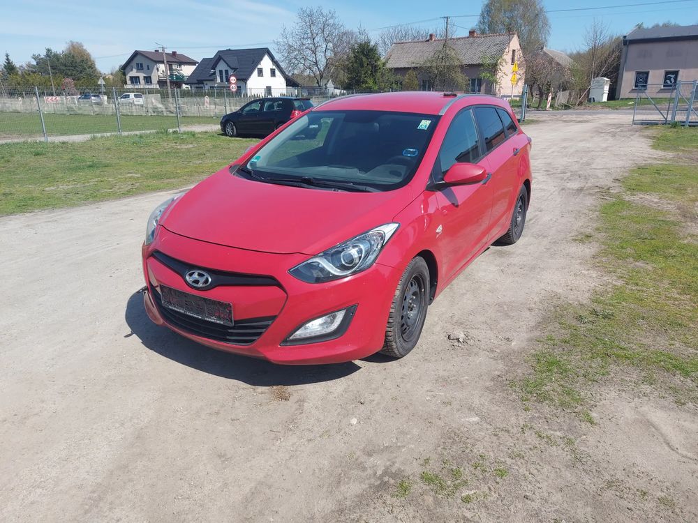 Hyundai i30 II i30cw 1.4 CRDi Trend 2013