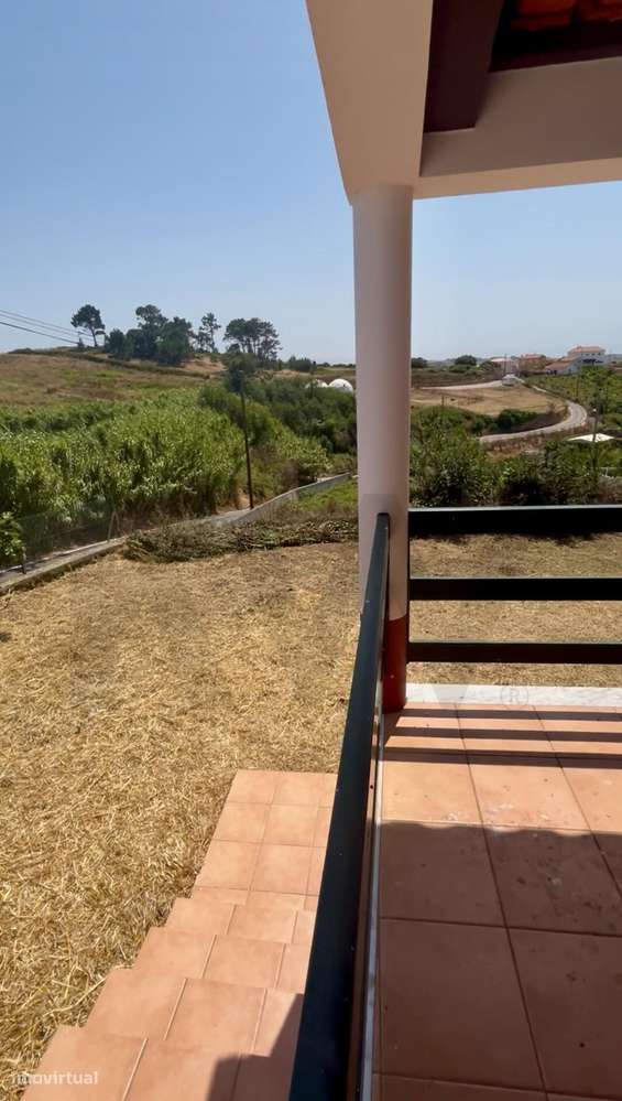 Moradia T5 com vista de campo e mar - Grande imagem: 2/18