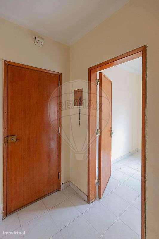 Moradia T8 para venda-31