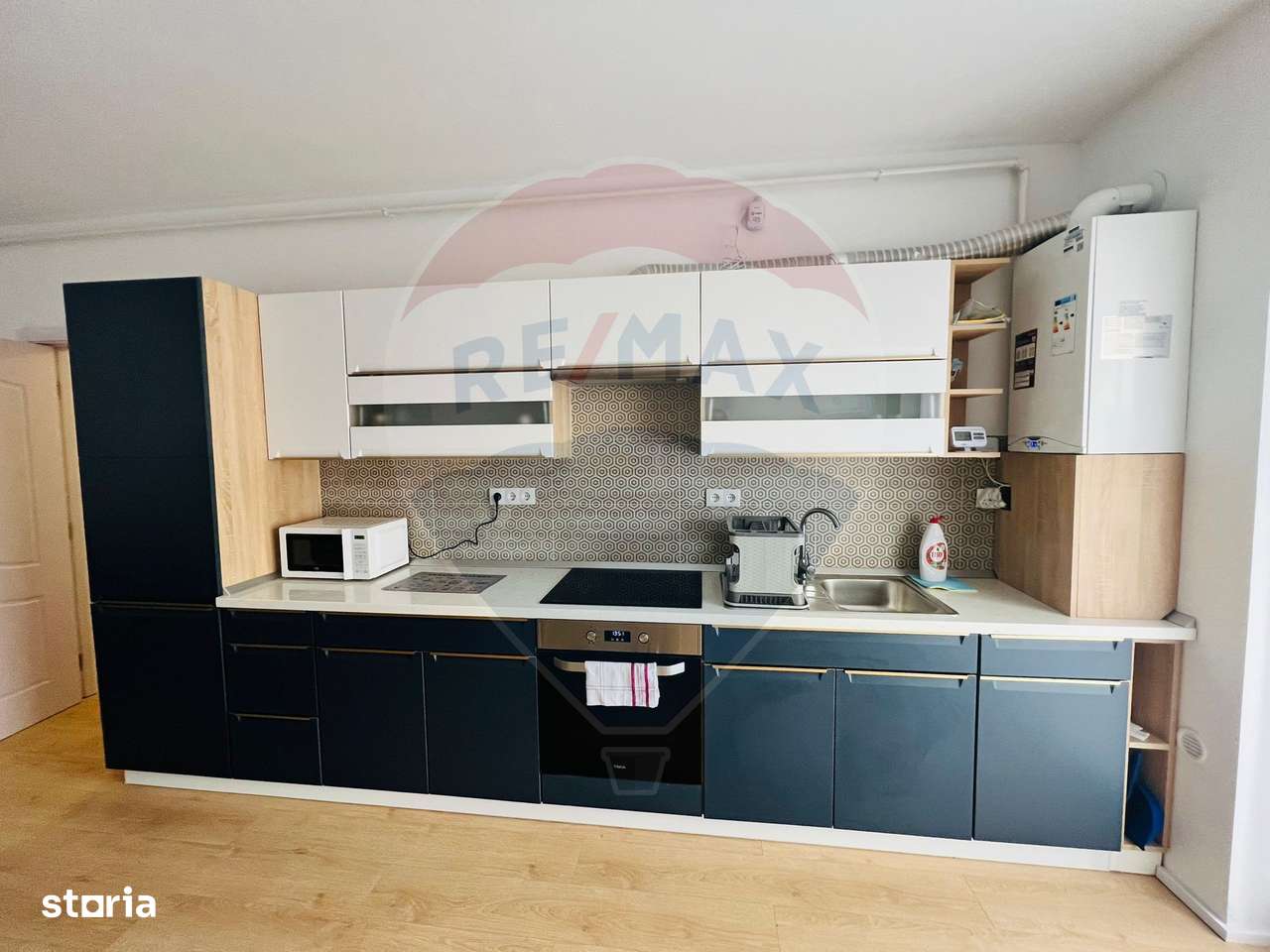 DE INCHIRIAT - zona Casa Crisan - Imagine principală: 3/6