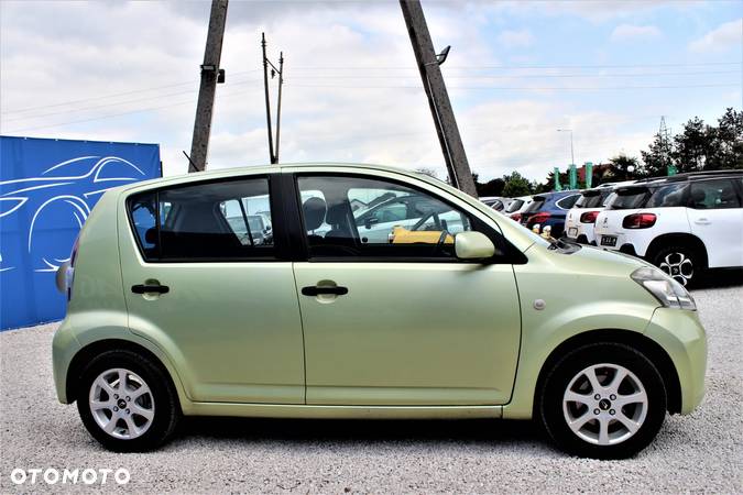 Daihatsu Sirion 1.3 - 5