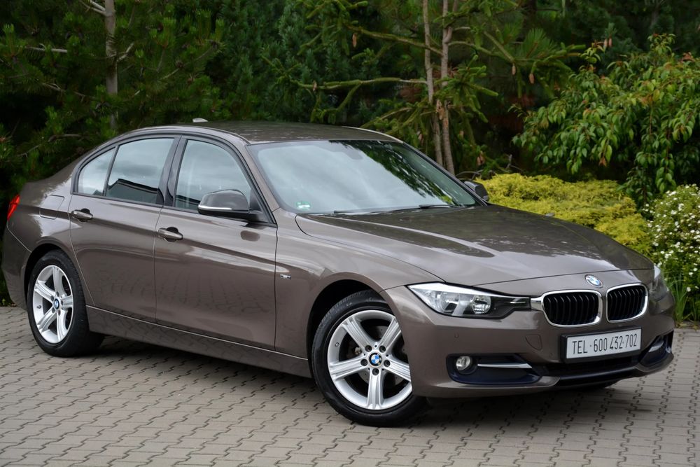 BMW 3 Series F30/F31 (2012-2020) 318d Sport Line 2015