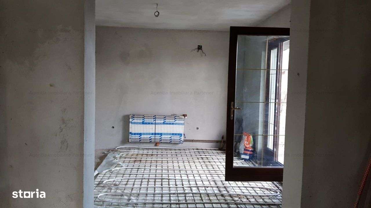 Casa P+M - semifinisata, Merisani, teren 1.065mp - Imagine principală: 3/12