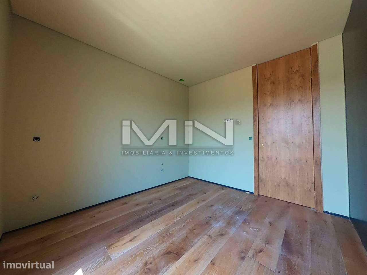 Moradia V4 -c/ piscina - 5 km do Porto-33