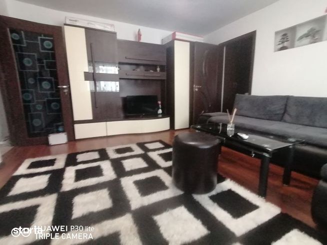 Apartament 2 camere  Bals,zona Jiul