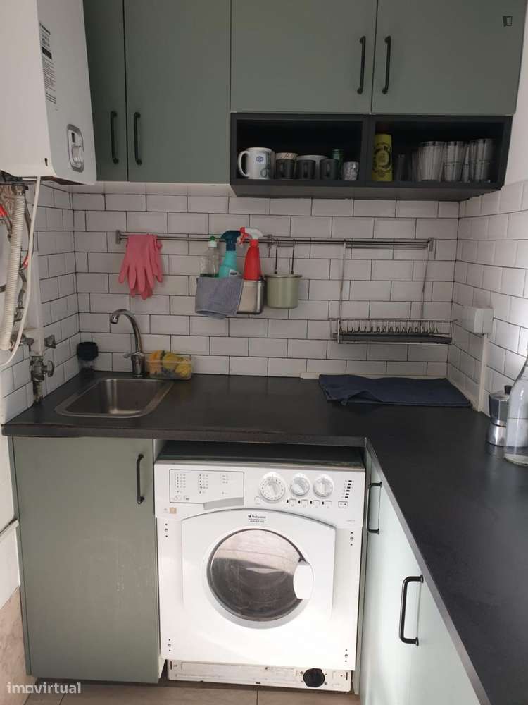 Quarto - localizado em Arroios Lisbon - Grande imagem: 2/20