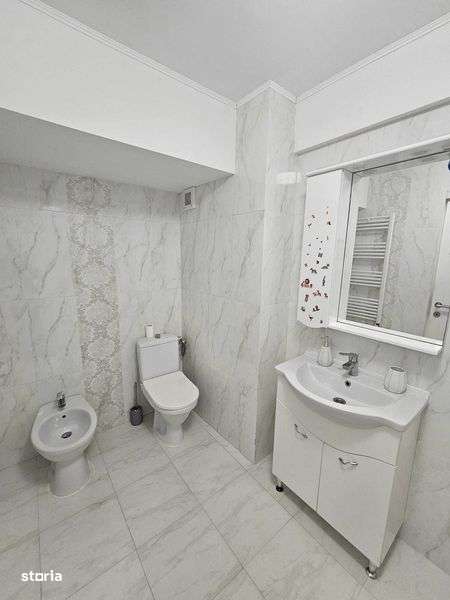 Inchiriez apartament 3 camere etaj 1 4 zona Compozitori - Imagine principală: 4/8