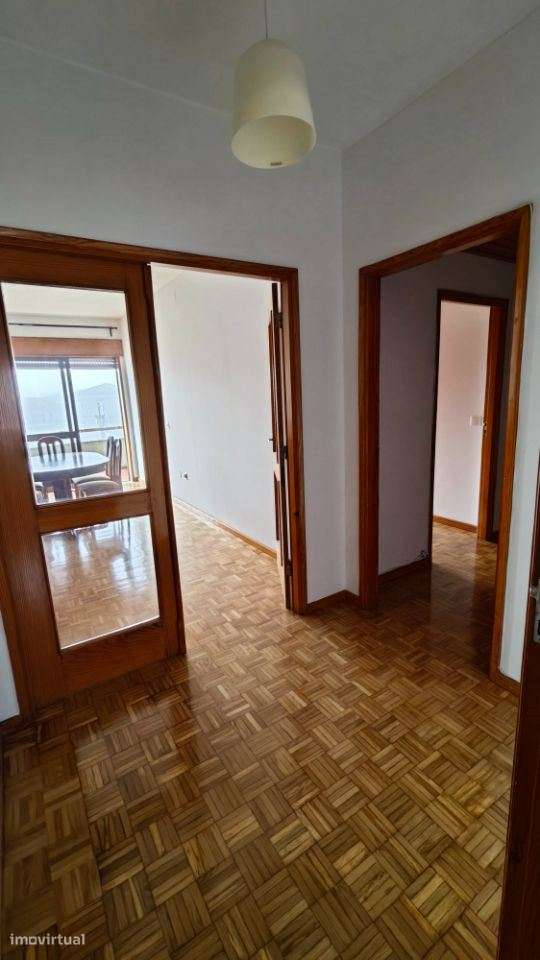 T-3 Mobilado / Castelo de Paiva / Junto a Câmara Municipal - Grande imagem: 4/14