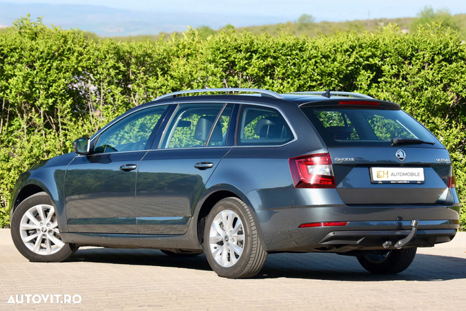 Skoda Octavia 1.6 TDI DSG Style - 3