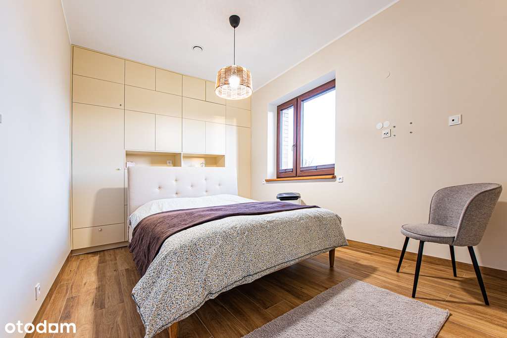 Ekskluzywna posiadłość ze stawem na dużej działce.-10