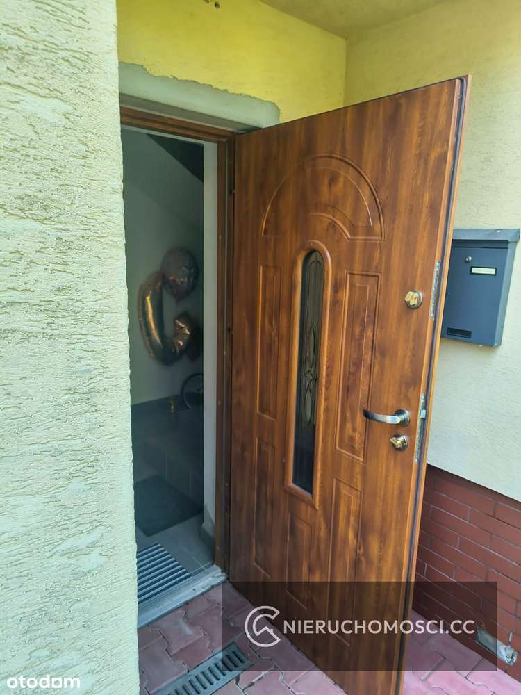 Dom Zarabie - świetna lokalizacja. - Pełny obrazek: 5/17