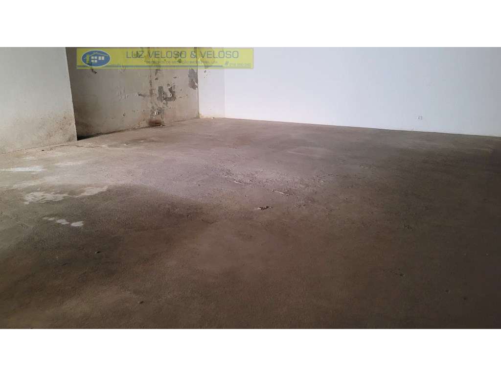 Loja de 155,96 m2 em Alto do Seixalinho, Barreiro.-6