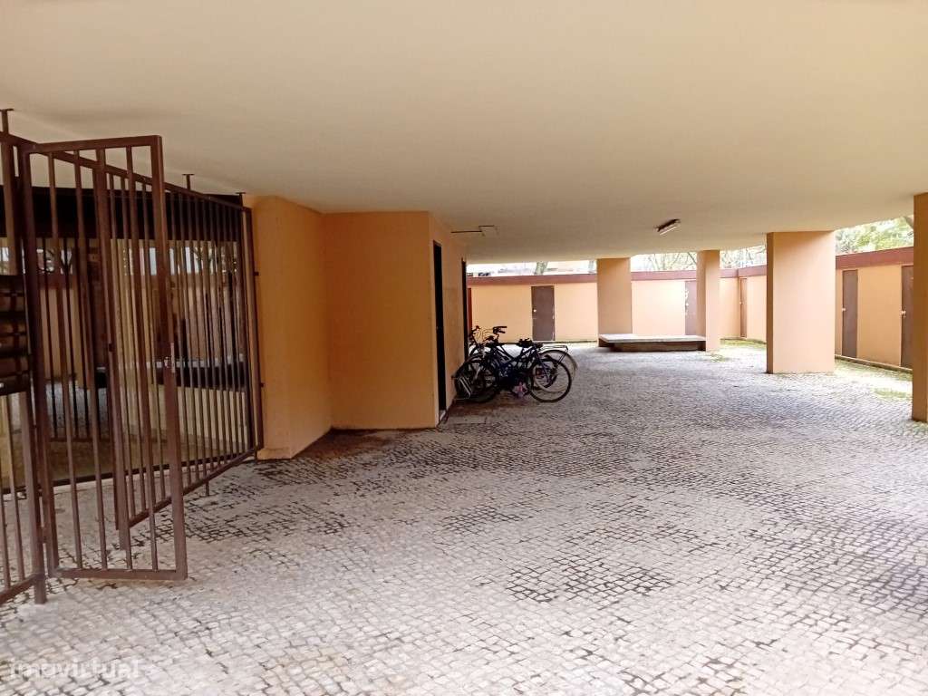 Apartamento T3 em Telheiras, Lumiar-18