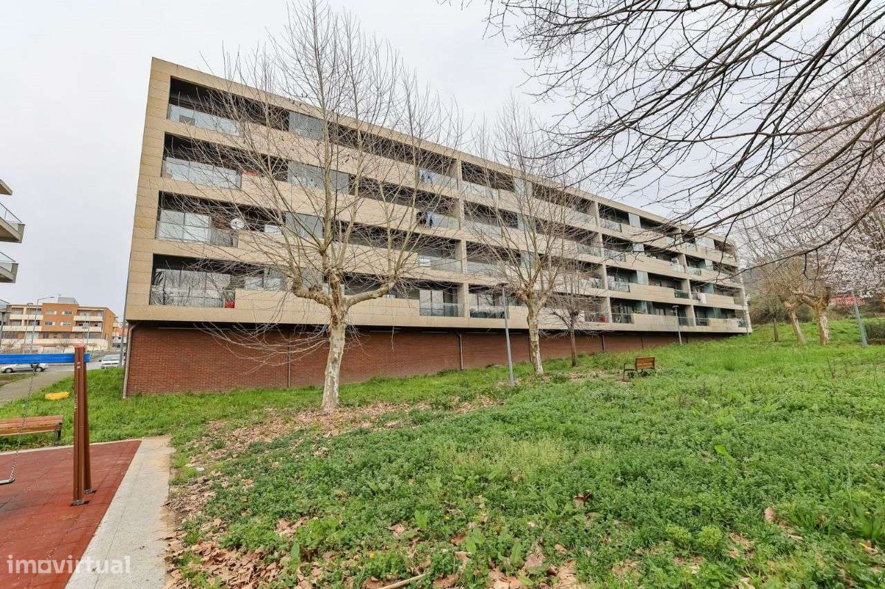 Apartamento T3 C/ Lugar Garagem-32