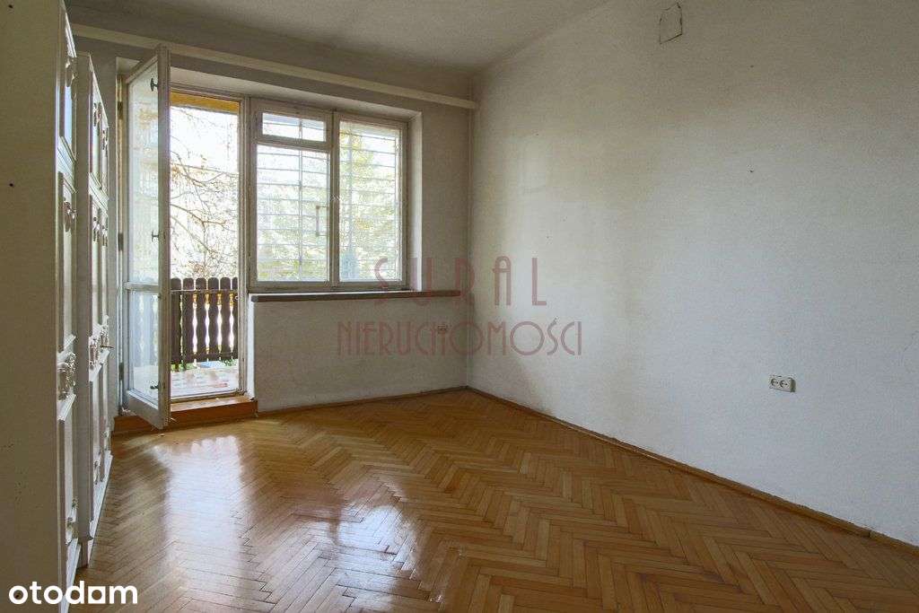 przy Placu Henkla/klimat/kamienica z lat 30.-4