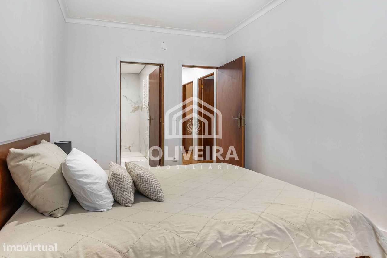 Apartamento T3 renovado em Braga-14