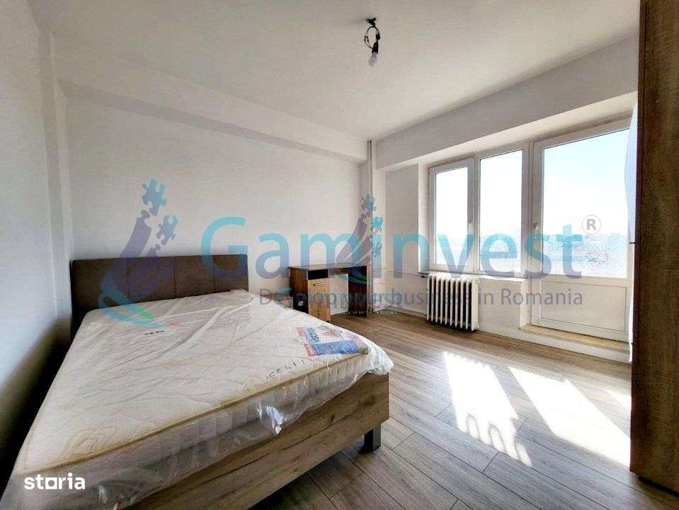 Gaminvest-Apartament renovat 4 camere , Bld Cantemir,Oradea V2392E - Imagine principală: 2/8