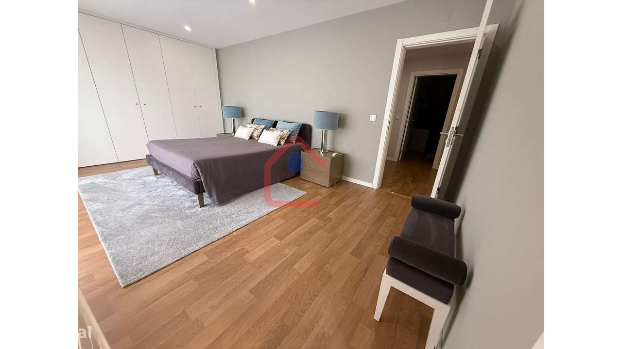 Apartamento T3 em Portugal-13