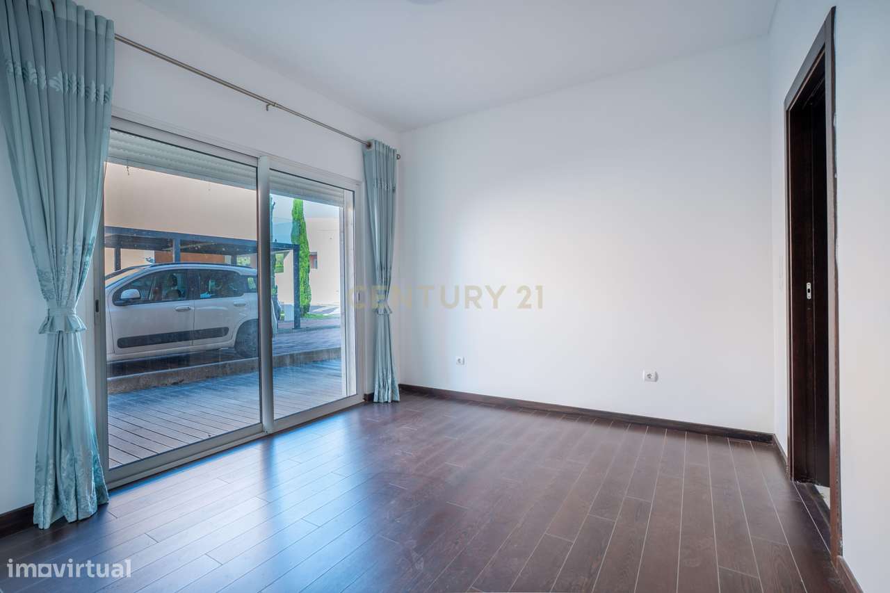 Moradia T4 com Piscina Privativa | Bicesse, Cascais-28