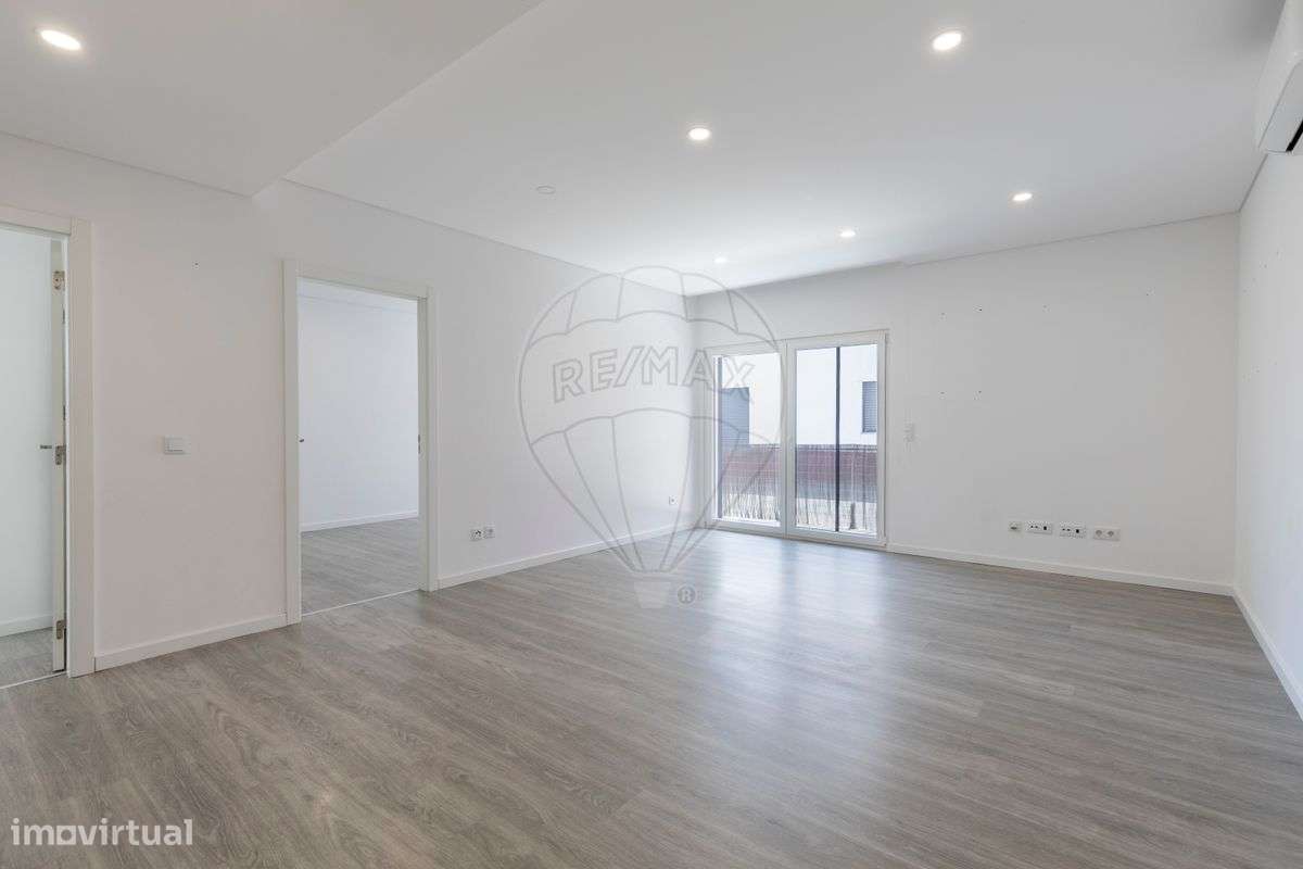 Apartamento T2 para arrendamento - Grande imagem: 4/14