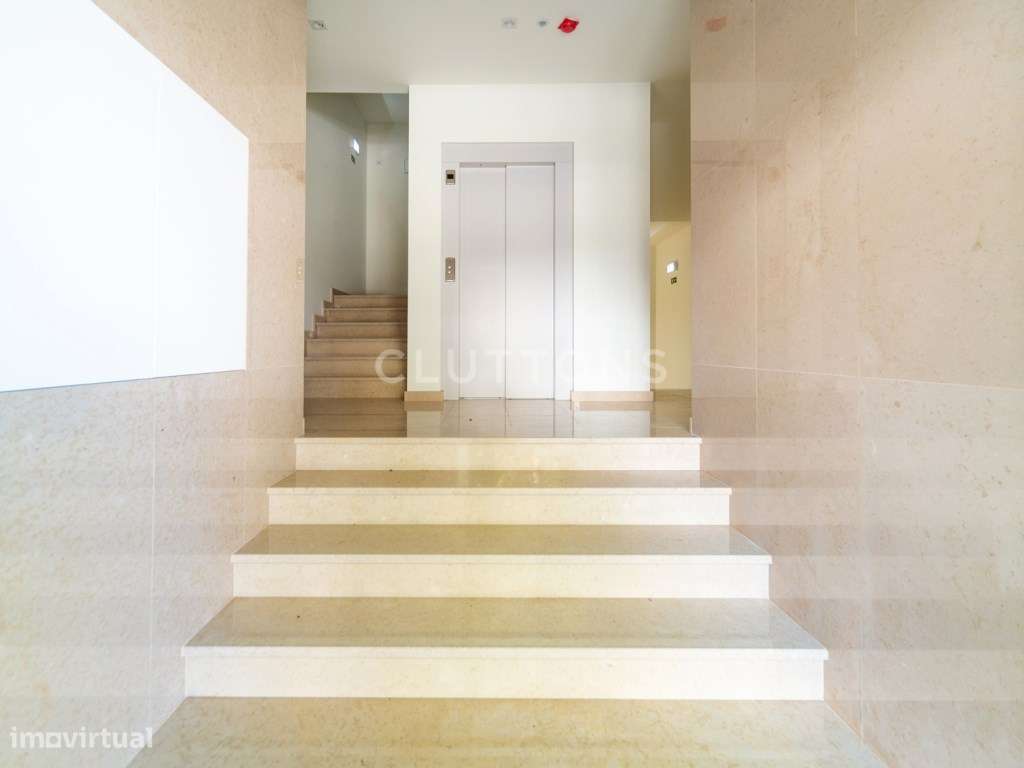 Apartamento T1, remodelado, estação de Cascais-17