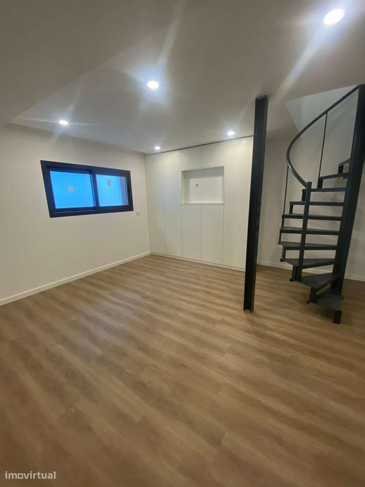 T0+Piso inferior — Sande S. Clemente, Guimarães — 175 000 €-9