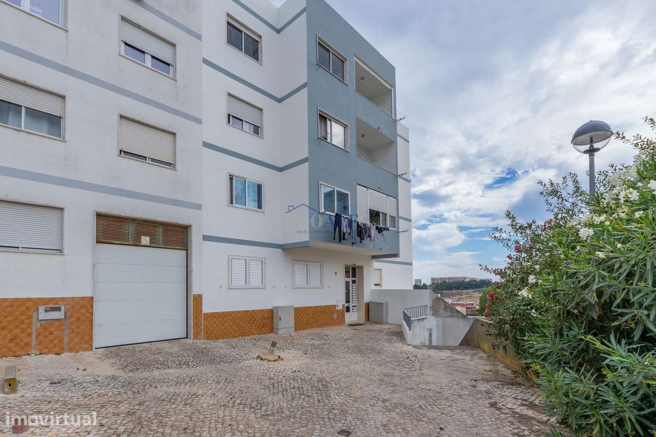 Apartamento T3 no centro de Vialonga com elevador-30