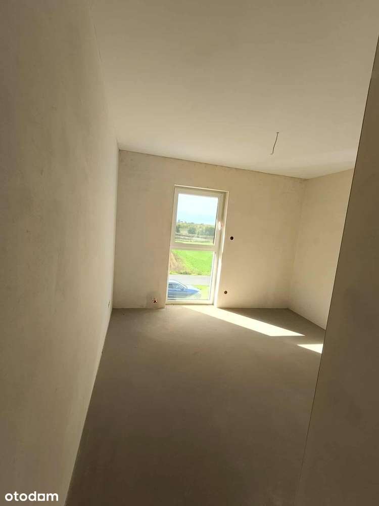 Przestronny dom w zabudowie dwulokalowej!-8