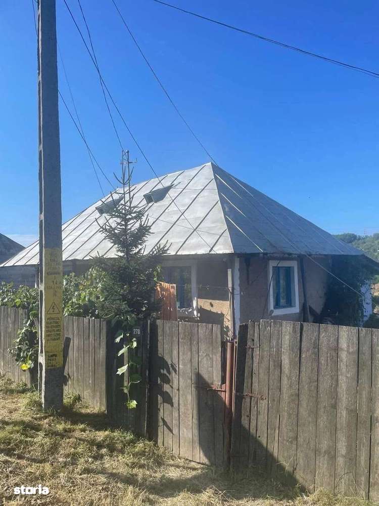 Casa batraneasca si teren 757 mp Calea Moinesti-Margineni-0