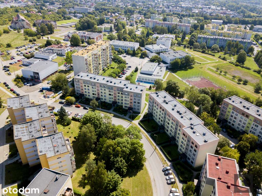 Przestronne 3 pokoje z balkonem, Stroszek-17