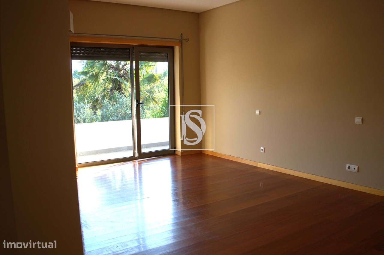 Moradia Isolada T5 em Monção-23