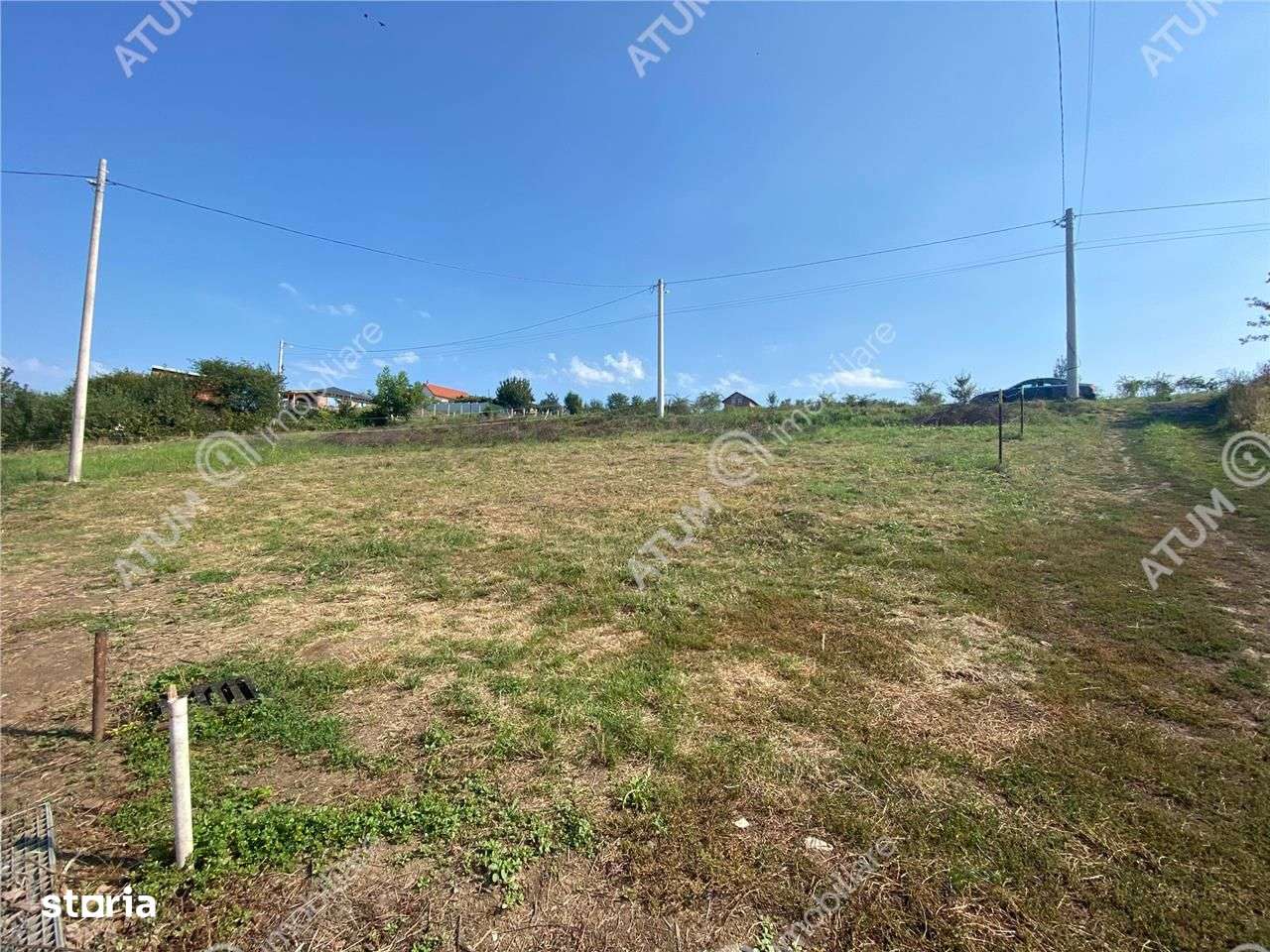 Teren intravilan cu acces utilitati in Sura Mare din Sibiu - Imagine principală: 4/11