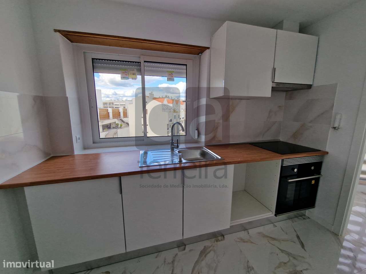 Apartamento T2 todo remodelado junto ao Shopping santarem-3