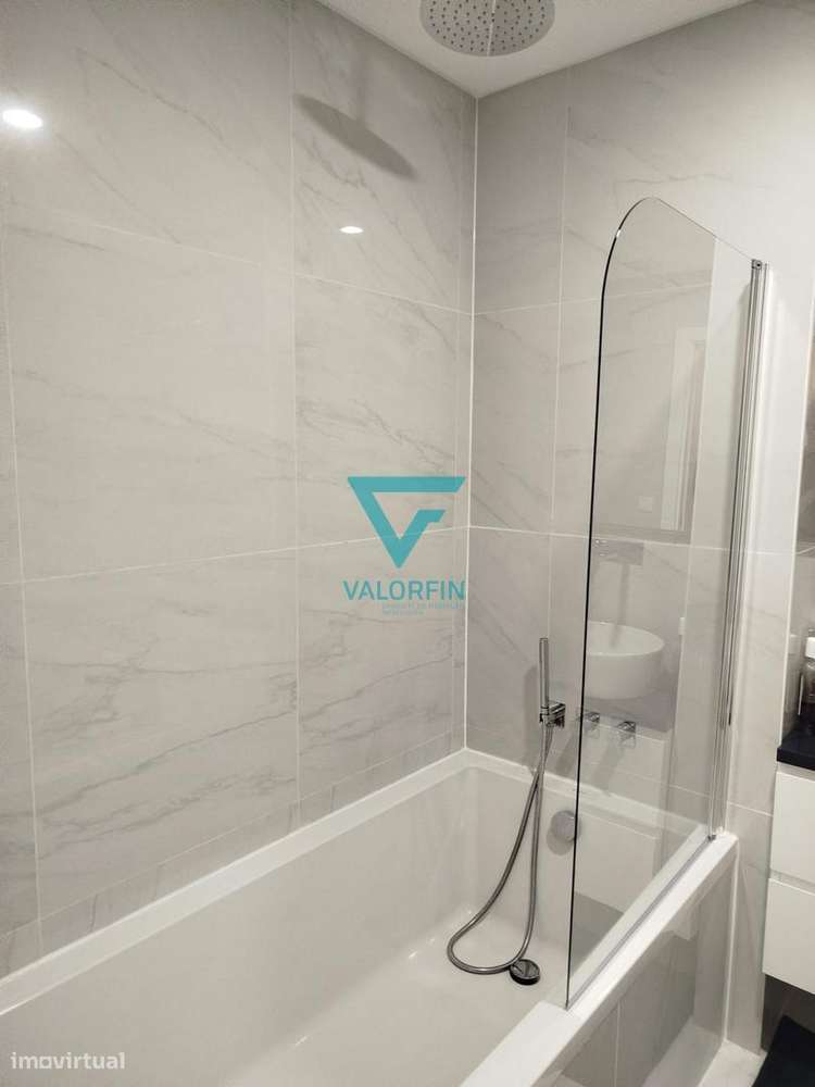 MORADIA T3+1 c/Piscina e Rooftop c/vista Rio Tejo -Alcochete-16