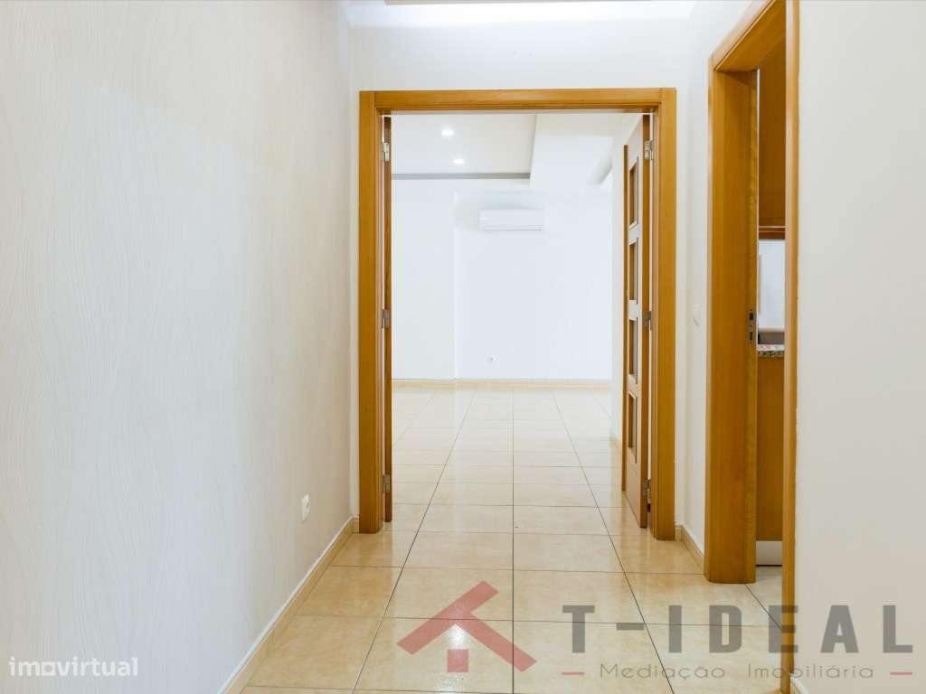 Apartamento T2 com Terraço-13