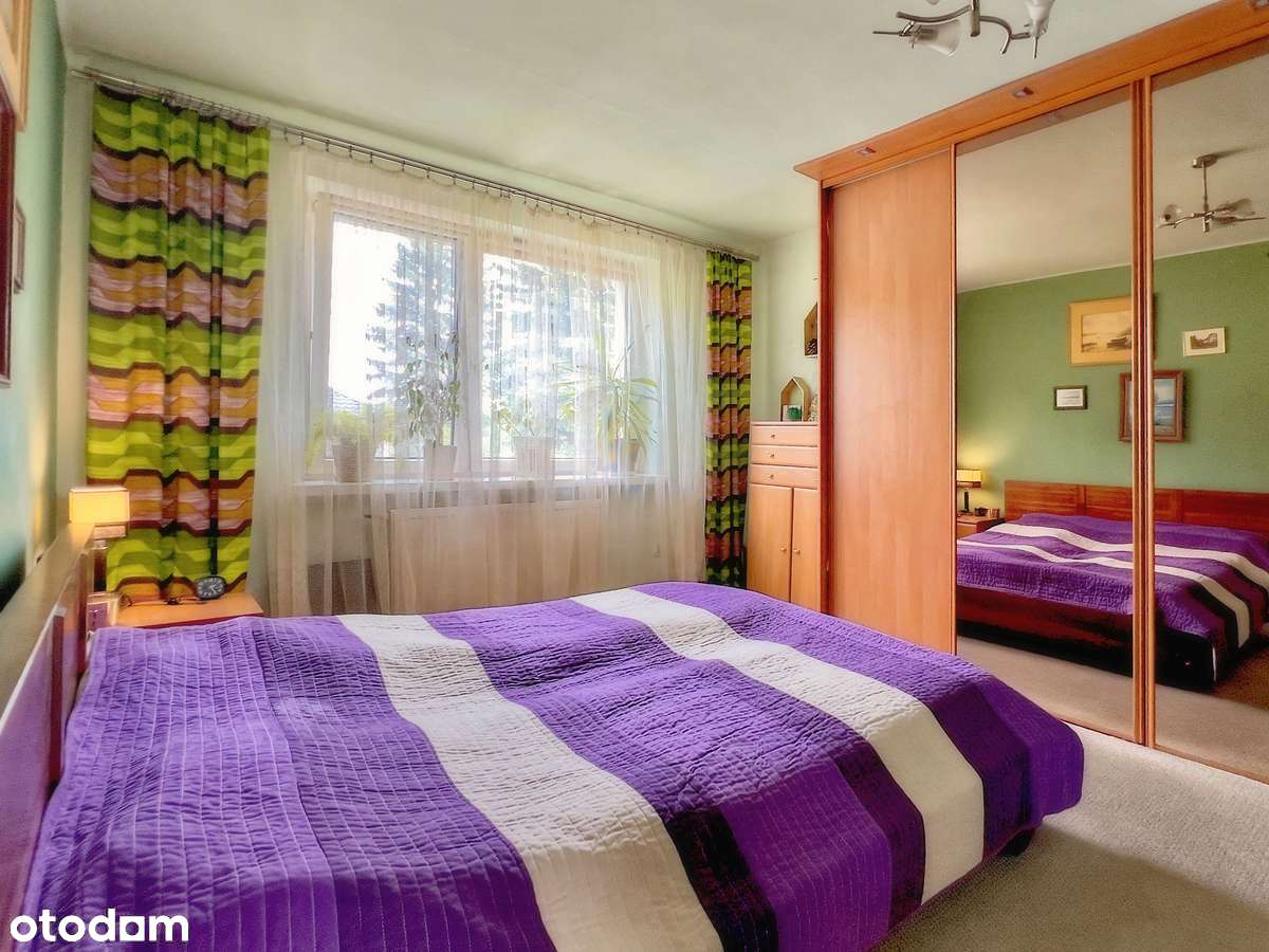 Przestronny dom z 7 pokojami i garażem W Chełmie.-4