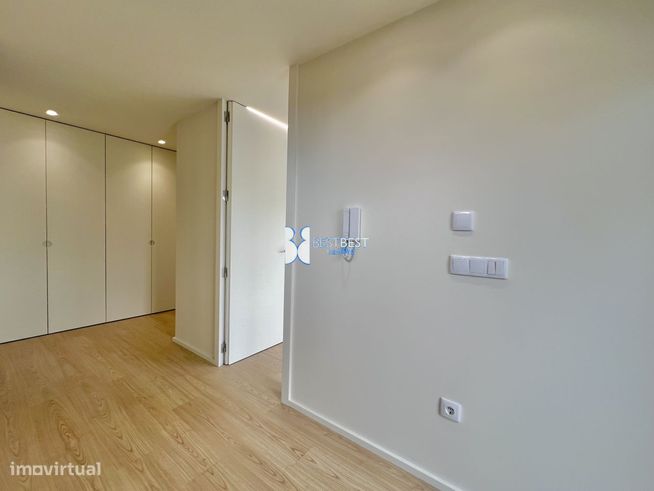 MORADIA INDIVIDUAL DE LUXO T3, DUAS SUITES, NOVA, CONCLUIDA,NA TROFA-19