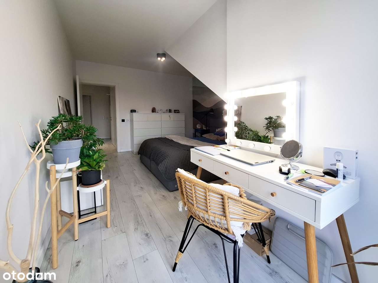 Przestrzeń domu zaprojektowana z myślą o komforcie.-7