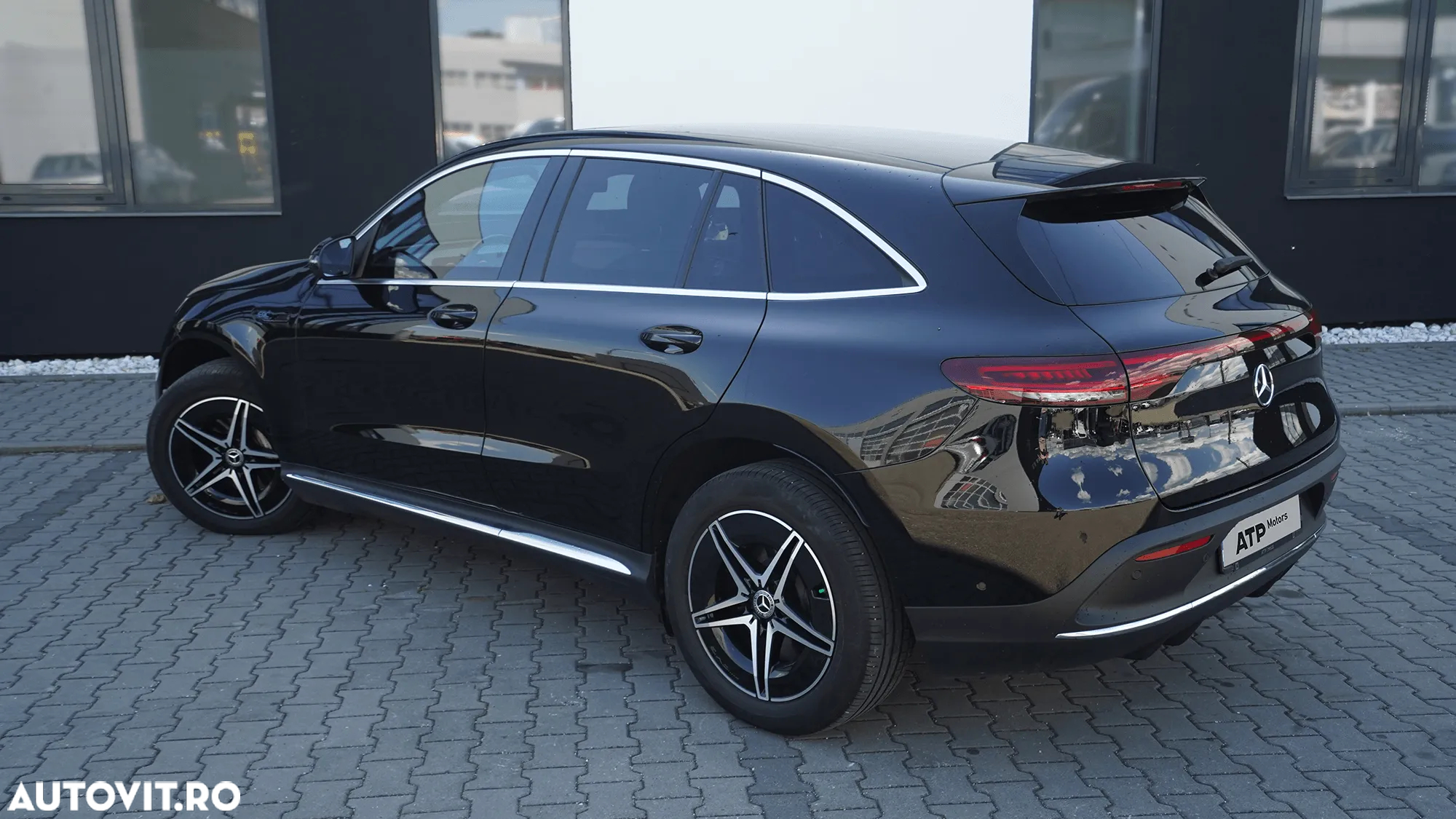 Mercedes-Benz EQC 400 4MATIC - 4