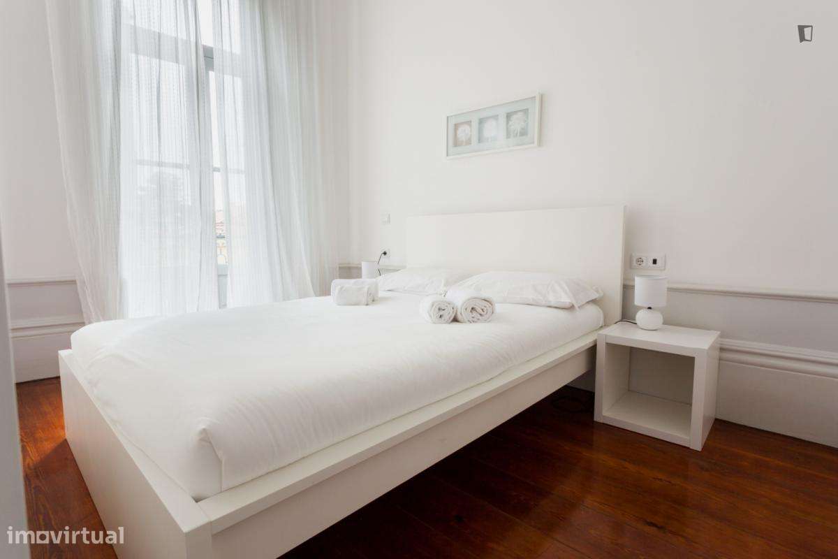 Apartamento com 1 quartos - localizado em Cedofeita Porto - Grande imagem: 2/10