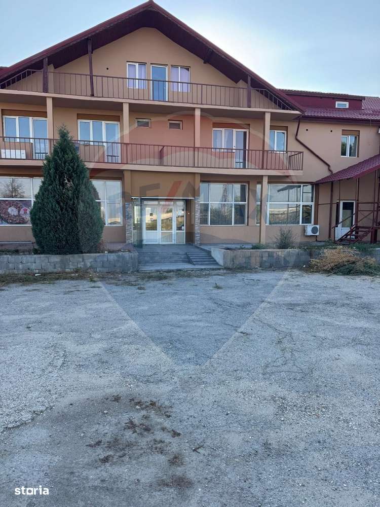 Spațiu comercial/Hotel la ieșire din Craiova - Imagine principală: 3/4