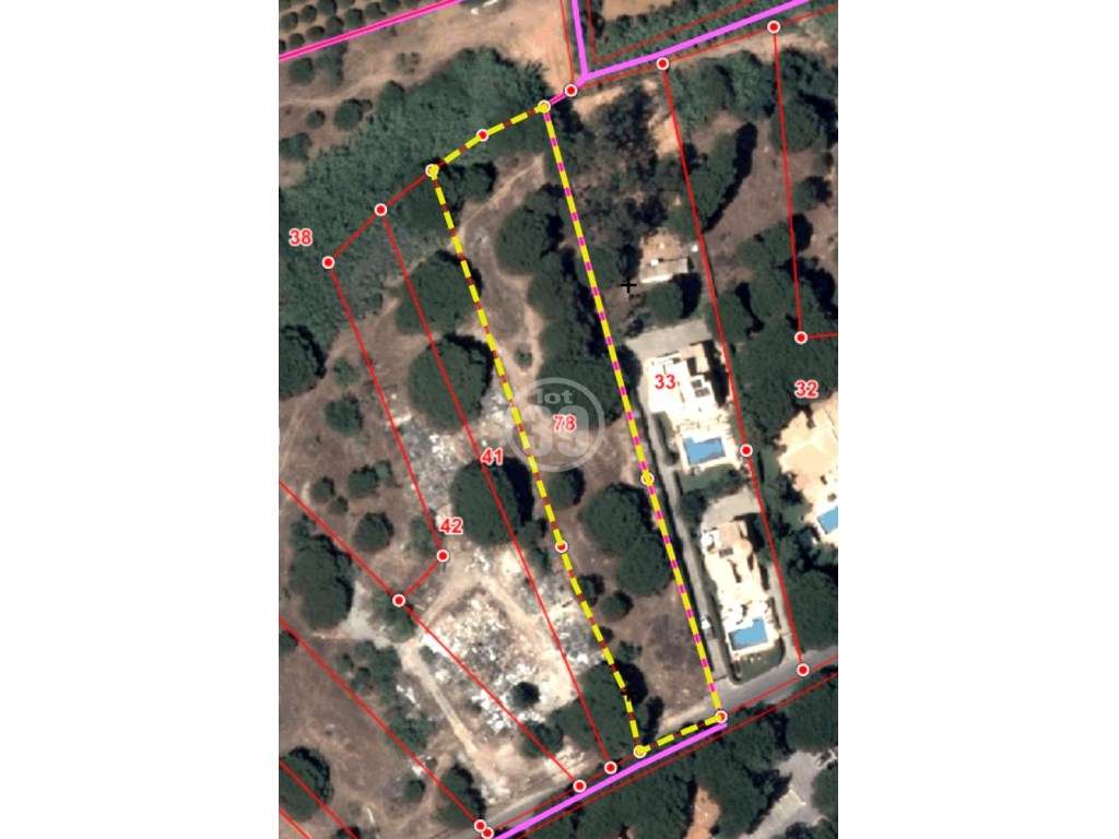 Terreno com Projeto Aprovado para 2 Moradias com Piscina ! Açoteias...-11