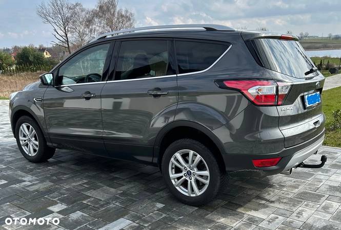 Ford Kuga 1.5 EcoBoost 2x4 Cool & Connect - 1