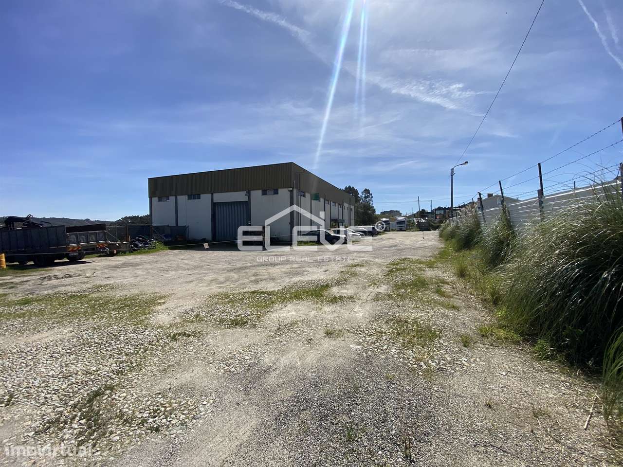 Armazém Comercial/Industrial com Terreno-6