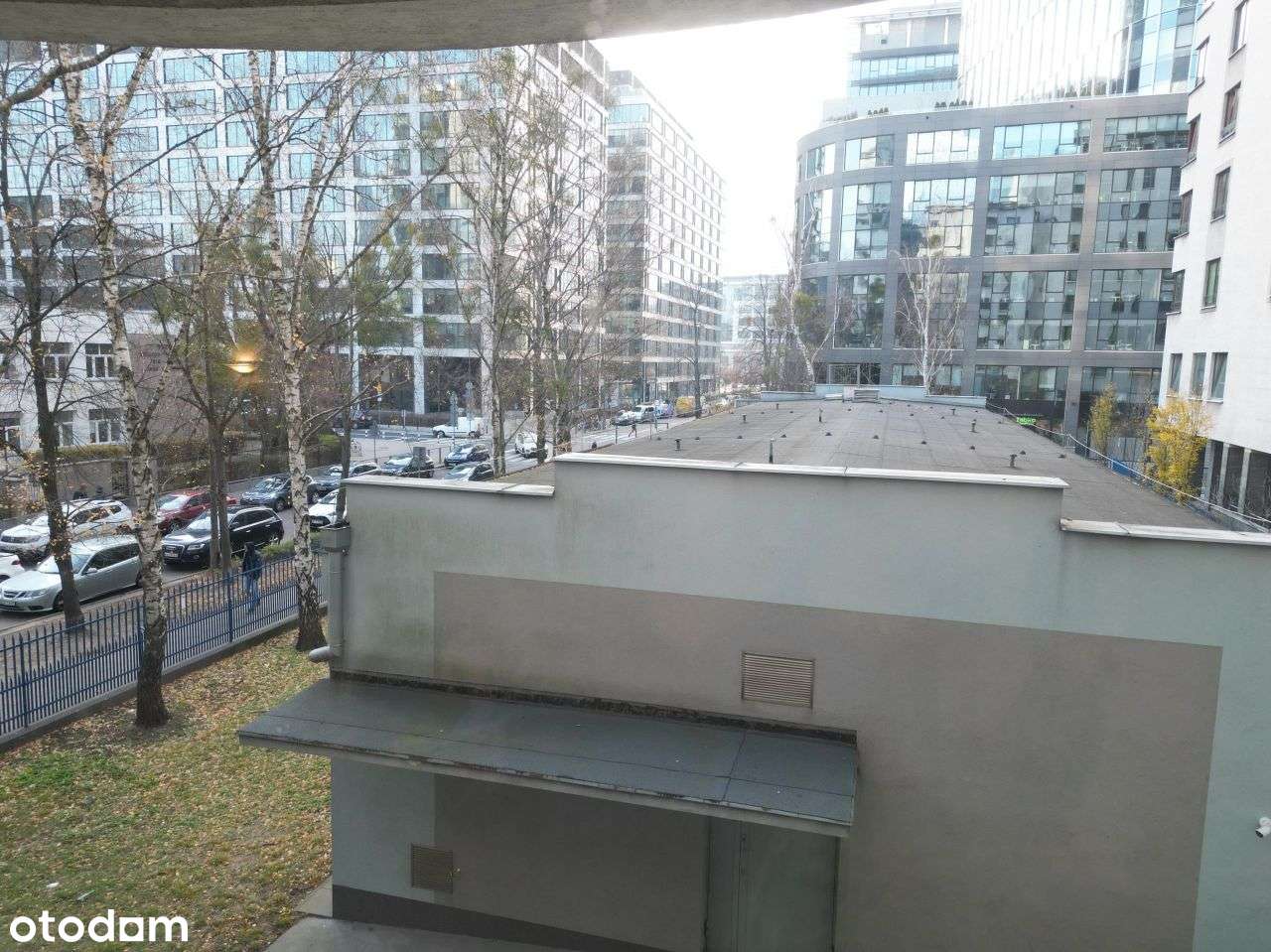 Lokal użytkowy 58m w centrum z miejscem postojowym-9