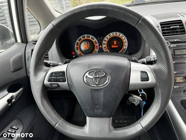 Toyota Auris 1.6 VVT-i Prestige MM - 18