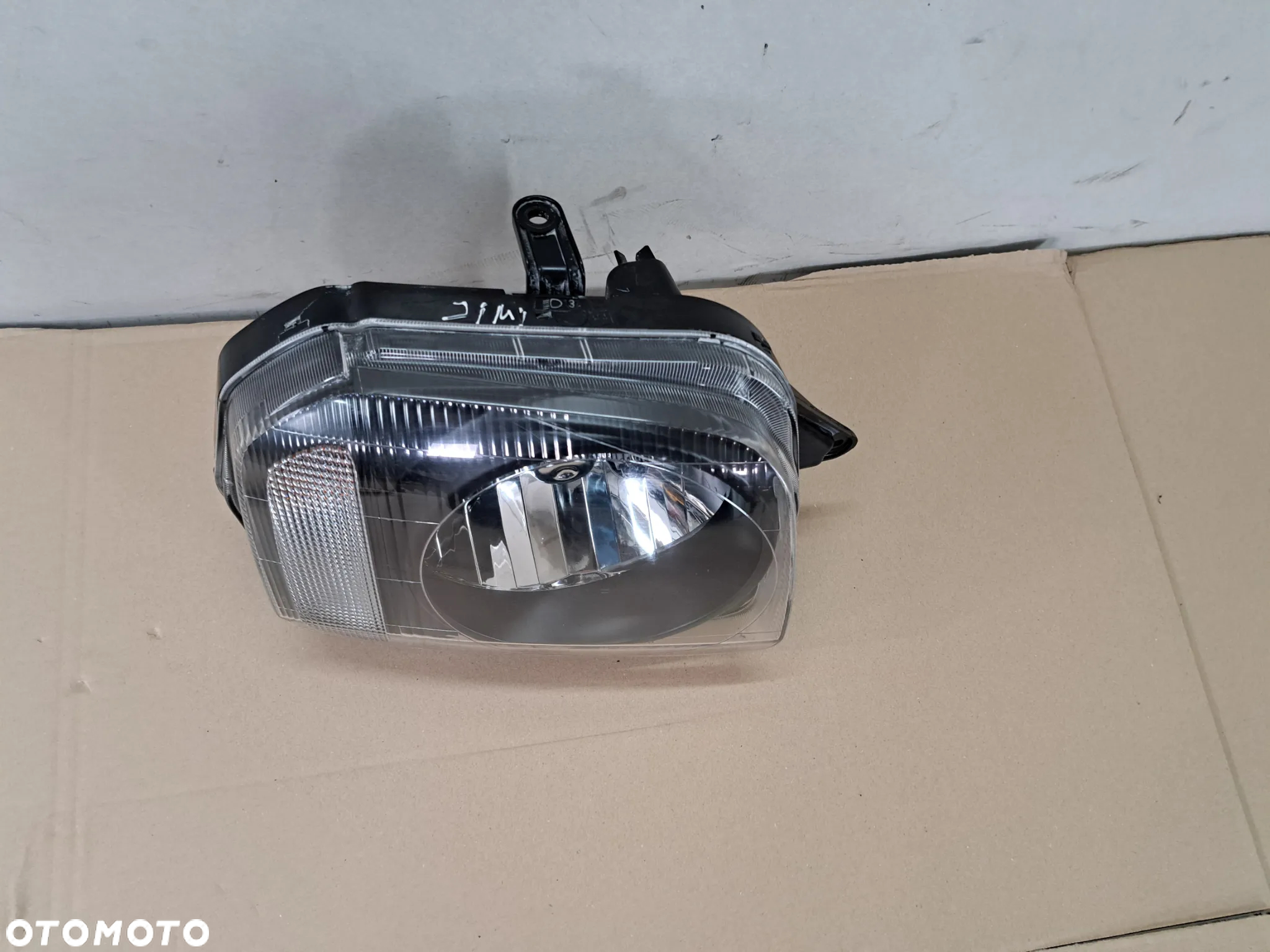 Suzuki Jimny lift lampa prawa 2012-2018 - 3