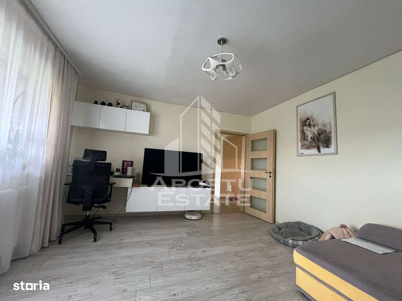 Apartament 3 camere, decomandat , 2 băi, complet mobilat și utilat - Imagine principală: 4/11